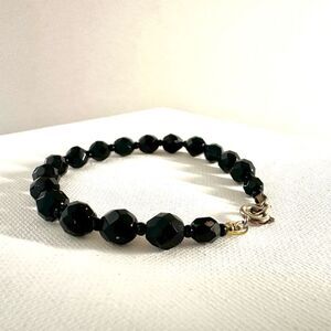 Black beaded bracelet